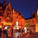 Clos Du Presidial: Romantic Hideway In The Medieval *